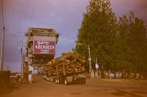 35mm Canon Sure Shot Compact • Kodak Gold 400 • Aberdeen, WA